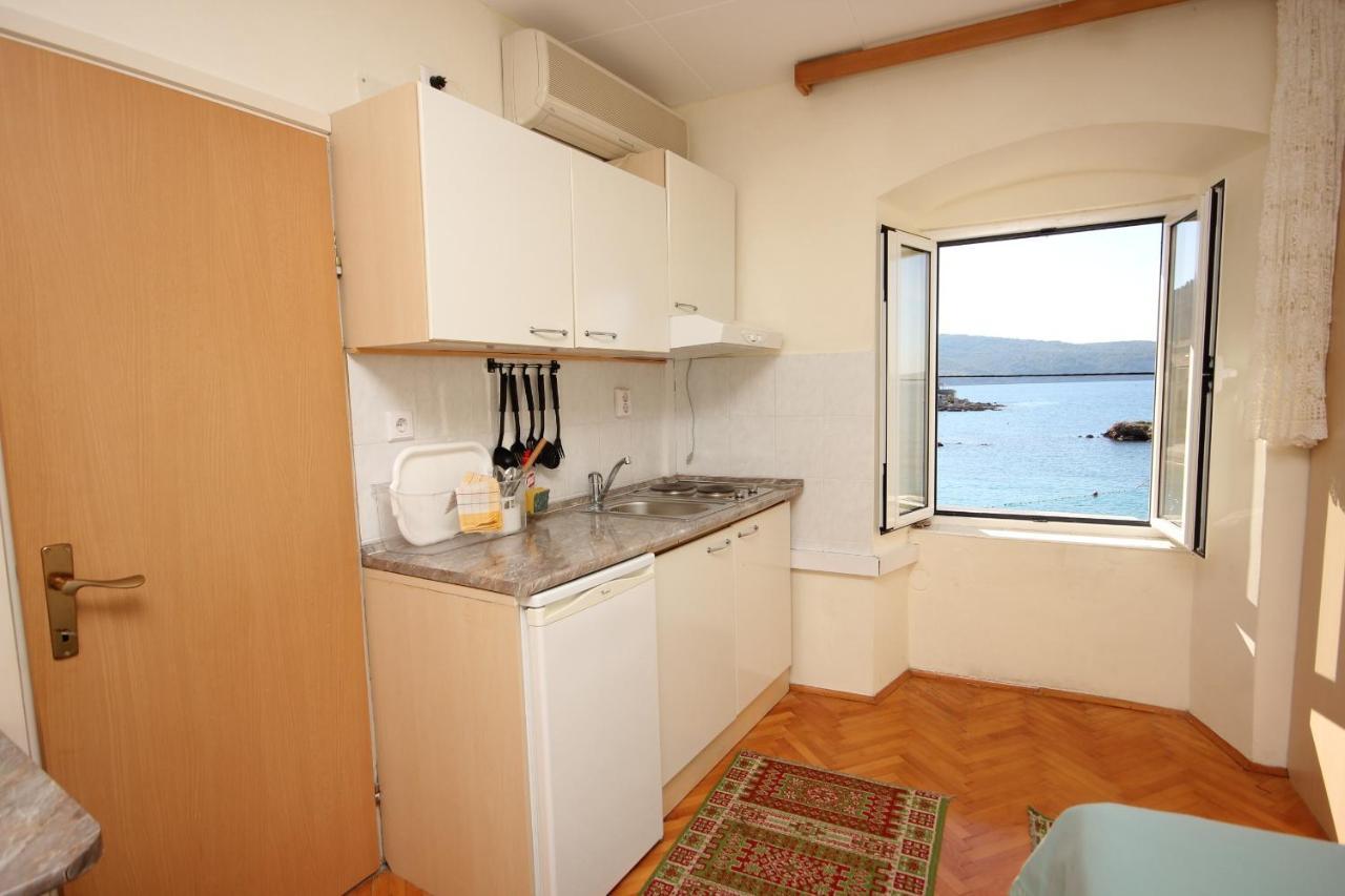 Apartments And Rooms By The Sea Komiza, Vis - 2431 Exterior photo